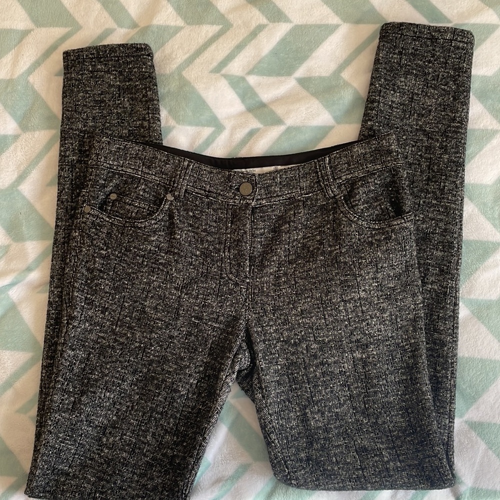 SOLD
Tory Burch size S. Wool pants. Skinny